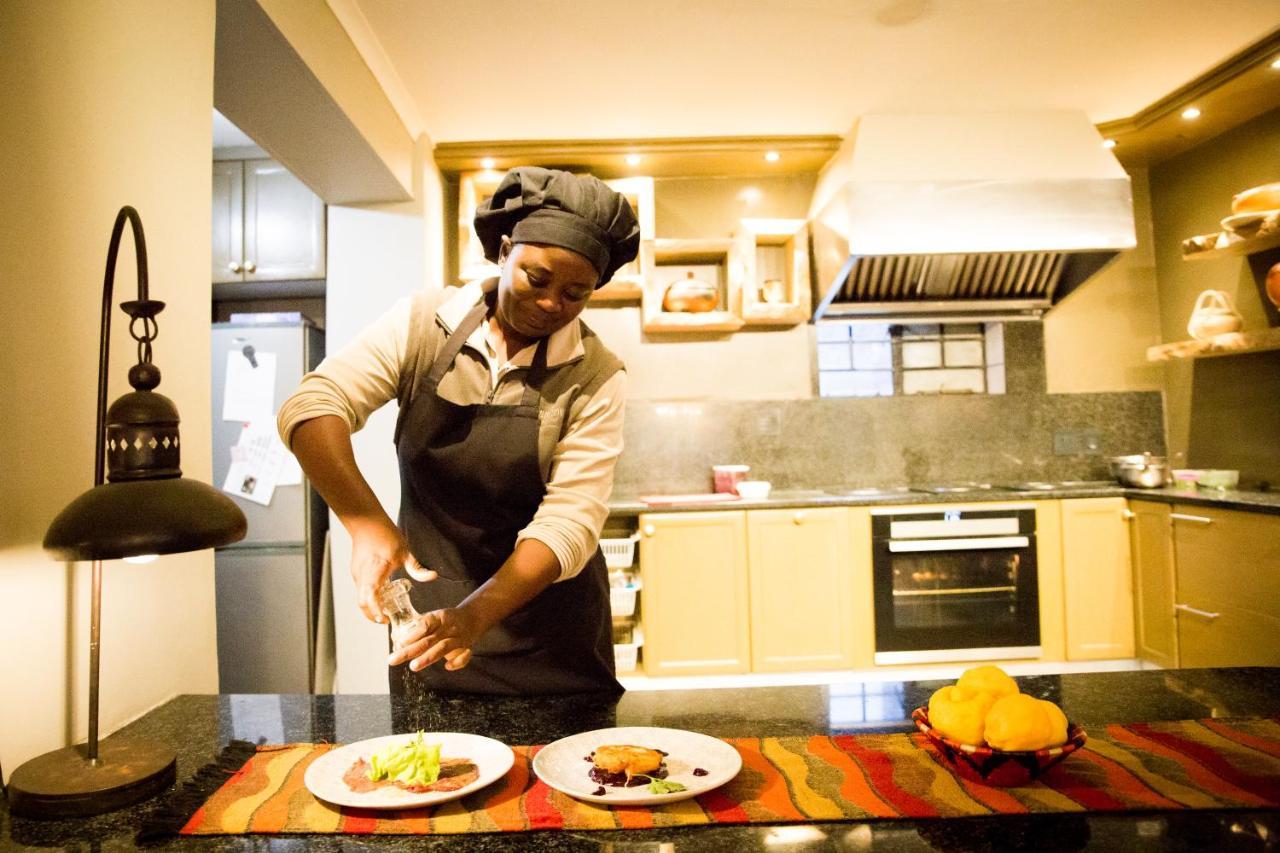 Olive Grove Guesthouse Windhoek Exterior photo